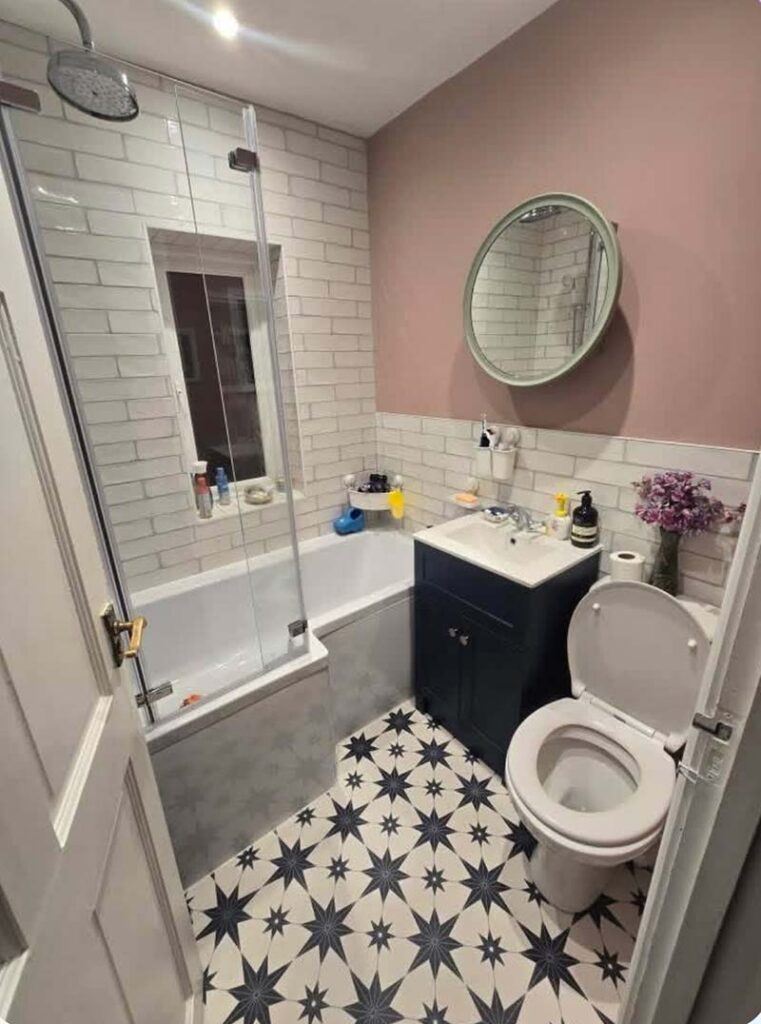 Calixta · Bathroom